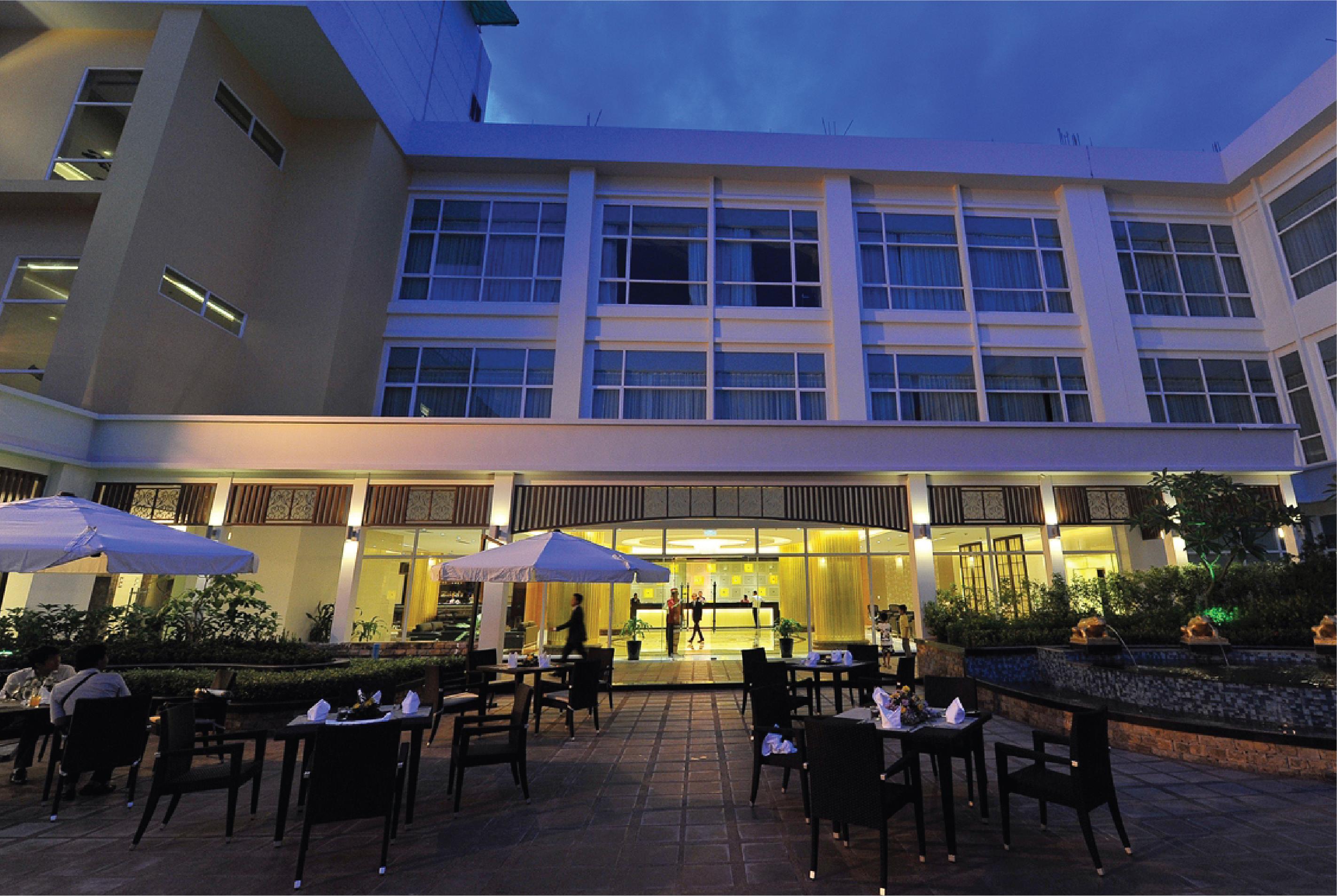 Dara Airport Hotel Phnom Penh Exterior photo